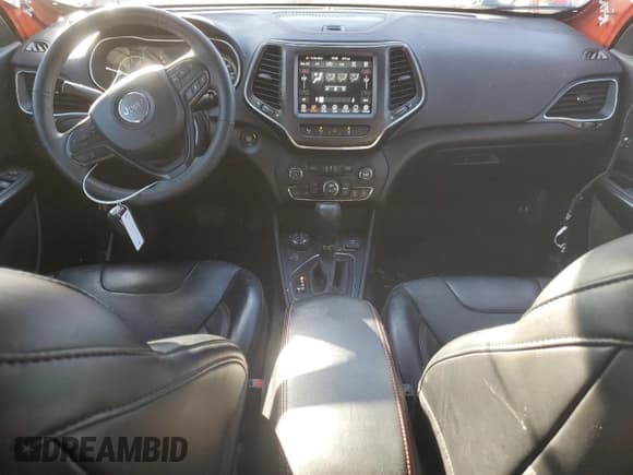 ✅ 2021 Jeep Cherokee Trailhawk • VIN: 1C4PJMBX2MD230988 • Lot: 85025304. Listed on Copart with 57,866 mi. Free auction sales archive from the USA and detailed vehicle history report at DreamBid. Image 8.