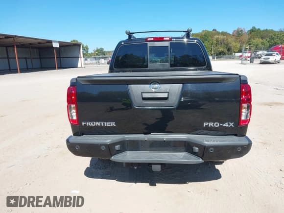 ✅ 2020 Nissan Frontier Pro-4X • VIN: 1N6ED0EB4LN714139 • Lot: 43450400. Listed on IAAI with 17,508 mi. Free auction sales archive from the USA and detailed vehicle history report at DreamBid. Image 16.