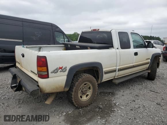 ✅ 2001 Chevrolet Silverado 2500HD LS • VIN: 1GCHK29U71E247907 • Лот: 54567435. Опубликован ранее на Copart с пробегом Не указан. Бесплатный доступ к архиву аукционных продаж из США и подробный отчёт об истории автомобиля на DreamBid. Изображение 3.