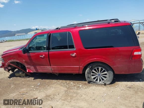 ✅ 2015 Ford Expedition Max XLT • VIN: 1FMJK1JT2FEF43645 • Lot: 42499370. Listed on IAAI with 142,206 mi. Free auction sales archive from the USA and detailed vehicle history report at DreamBid. Image 15.