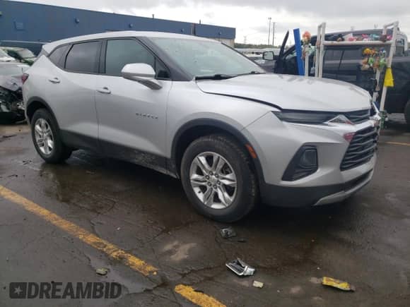 2020 Chevrolet Blazer LT with VIN 3GNKBCR40LS682571, listed as a Copart auction lot 72755004 with 63,023 mi miles and Salvage title. Bid and sale history available at DreamBid. Image 4.