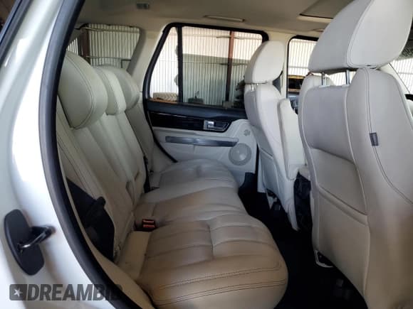 ✅ 2011 Land Rover Range Rover Sport SC • VIN: SALSH2E40BA707162 • Лот: 82286955. Опубликован ранее на Copart с пробегом Не указан. Бесплатный доступ к архиву аукционных продаж из США и подробный отчёт об истории автомобиля на DreamBid. Изображение 11.