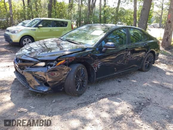 2022 Toyota Camry SE z VIN 4T1G11AK7NU068339, wystawiony jako IAAI lot #42534773 z przebiegiem 33 661 mil mil oraz . Historia ofert i sprzedaży dostępna na DreamBid. Obrazek 2.