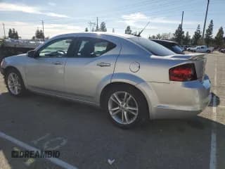 ✅ 2011 Dodge Avenger Heat • VIN: 1B3BD1FG6BN510450 • Лот: 46120385. Опубликован ранее на Copart с пробегом 151 042 миль. Бесплатный доступ к архиву аукционных продаж из США и подробный отчёт об истории автомобиля на DreamBid. Изображение 2.
