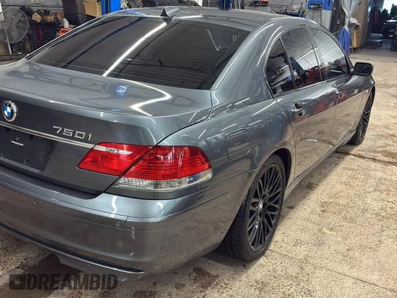 ✅ 2008 BMW 7 Series 750i • VIN: WBAHL83578DT11510 • Lot: 86750865. Listed on Copart with 131,653 mi. Free auction sales archive from the USA and detailed vehicle history report at DreamBid. Image 4.