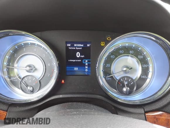 ✅ 2014 Chrysler 300 • VIN: 2C3CCAAG0EH272898 • Лот: 43612682. Опубликован ранее на IAAI с пробегом 361 025 миль. Бесплатный доступ к архиву аукционных продаж из США и подробный отчёт об истории автомобиля на DreamBid. Изображение 7.