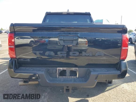 ✅ 2025 Toyota Tacoma SR • VIN: 3TMLB5JN2SM117254 • Лот: 81855525. Опубликован ранее на Copart с пробегом 4 529 миль. Бесплатный доступ к архиву аукционных продаж из США и подробный отчёт об истории автомобиля на DreamBid. Изображение 6.