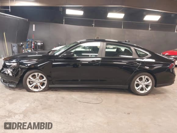 ✅ 2024 Honda Accord LX • VIN: 1HGCY1F2XRA057383 • Lot: 42361976. Listed on IAAI with 25,326 mi. Free auction sales archive from the USA and detailed vehicle history report at DreamBid. Image 14.