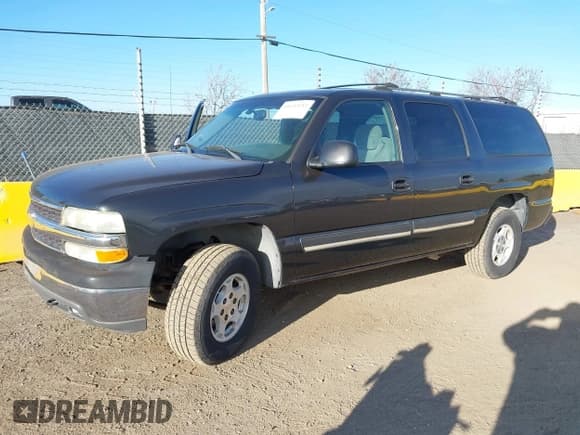 ✅ 2004 Chevrolet Suburban Z71 • VIN: 3GNFK16TX4G321435 • Лот: 41692132. Опубликован ранее на IAAI с пробегом 187 673 миль. Бесплатный доступ к архиву аукционных продаж из США и подробный отчёт об истории автомобиля на DreamBid. Изображение 2.