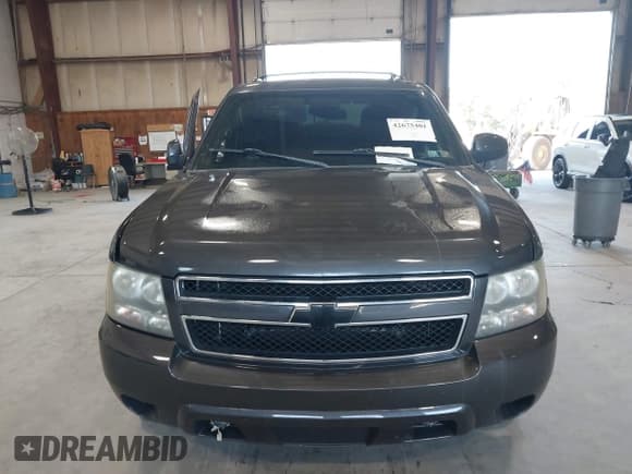 ✅ 2011 Chevrolet Tahoe LS • VIN: 1GNSKAE06BR260765 • Lot: 42675401. Listed on IAAI with 205,691 mi. Free auction sales archive from the USA and detailed vehicle history report at DreamBid. Image 11.