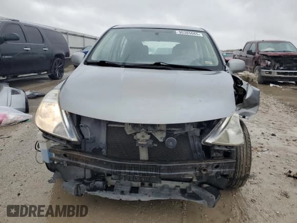 ✅ 2012 Nissan Versa S • VIN: 3N1BC1CP0CK209592 • Lot: 90385665. Wystawiony na Copart z przebiegiem 166 985 mil. Bezpłatny archiwum sprzedaży aukcyjnych z USA i szczegółowy raport historii pojazdu na DreamBid. Zdjęcie 5.