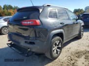 ✅ 2014 Jeep Cherokee Trailhawk • VIN: 1C4PJMBS3EW280843 • Lot: 82603235. Wystawiony na Copart z przebiegiem 159 227 mil. Bezpłatny archiwum sprzedaży aukcyjnych z USA i szczegółowy raport historii pojazdu na DreamBid. Zdjęcie 3.