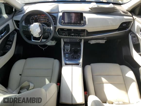 ✅ 2023 Nissan Rogue SL • VIN: 5N1BT3CA0PC937246 • Lot: 86705645. Wystawiony na Copart z przebiegiem 20 991 mil. Bezpłatny archiwum sprzedaży aukcyjnych z USA i szczegółowy raport historii pojazdu na DreamBid. Zdjęcie 8.