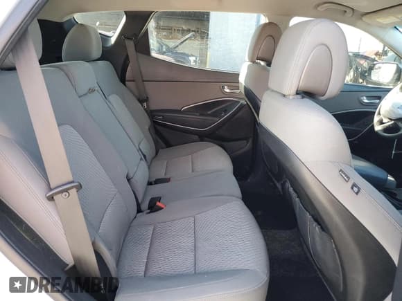 ✅ 2018 Hyundai Santa Fe 2.4L • VIN: 5XYZT3LB3JG561057 • Лот: 40549194. Опубликован ранее на Copart с пробегом 113 123 миль. Бесплатный доступ к архиву аукционных продаж из США и подробный отчёт об истории автомобиля на DreamBid. Изображение 11.