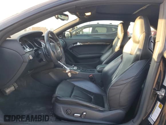 ✅ 2014 Audi RS 5 • VIN: WUAC6AFR6EA900459 • Lot: 74350834. Listed on Copart with 127,313 mi. Free auction sales archive from the USA and detailed vehicle history report at DreamBid. Image 7.