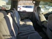 ✅ 2006 Chevrolet Suburban LS • VIN: 1GNEC16Z16J126581 • Лот: 89400975. Опубликован ранее на Copart с пробегом 271 755 миль. Бесплатный доступ к архиву аукционных продаж из США и подробный отчёт об истории автомобиля на DreamBid. Изображение 12.