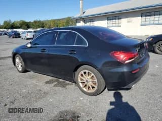 ✅ 2019 Mercedes-Benz A 220 • VIN: WDD3G4EB6KW036159 • Лот: 84817965. Опубликован ранее на Copart с пробегом 98 652 миль. Бесплатный доступ к архиву аукционных продаж из США и подробный отчёт об истории автомобиля на DreamBid. Изображение 2.