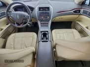 ✅ 2014 Lincoln MKZ Hybrid • VIN: 3LN6L2LU6ER800607 • Лот: 94232575. Опубликован ранее на Copart с пробегом 126 607 миль. Бесплатный доступ к архиву аукционных продаж из США и подробный отчёт об истории автомобиля на DreamBid. Изображение 8.