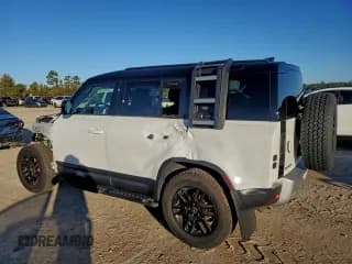 ✅ 2024 Land Rover Defender S • VIN: SALEJ7EX2R2258239 • Lot: 94658555. Wystawiony na Copart z przebiegiem Nie podano. Bezpłatny archiwum sprzedaży aukcyjnych z USA i szczegółowy raport historii pojazdu na DreamBid. Zdjęcie 2.