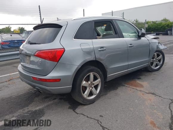 ✅ 2010 Audi Q5 Premium Plus • VIN: WA1LKAFP3AA005541 • Lot: 42382512. Listed on IAAI with 148,331 mi. Free auction sales archive from the USA and detailed vehicle history report at DreamBid. Image 4.
