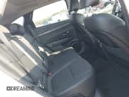 ✅ 2023 Hyundai Tucson Limited • VIN: KM8JFDA28PU105491 • Lot: 42844210. Wystawiony na IAAI z przebiegiem 13 821 mil. Bezpłatny archiwum sprzedaży aukcyjnych z USA i szczegółowy raport historii pojazdu na DreamBid. Zdjęcie 8.