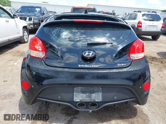 ✅ 2013 Hyundai Veloster Turbo • VIN: KMHTC6AE3DU111704 • Lot: 42491273. Wystawiony na IAAI z przebiegiem 114 501 mil. Bezpłatny archiwum sprzedaży aukcyjnych z USA i szczegółowy raport historii pojazdu na DreamBid. Zdjęcie 16.