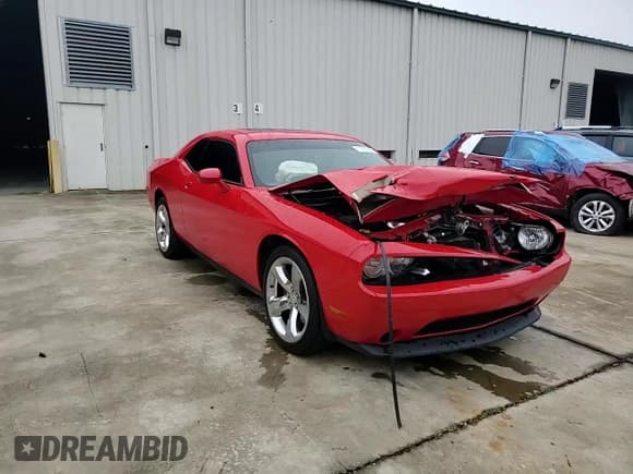 ✅ 2014 Dodge Challenger SXT • VIN: 2C3CDYAG6EH204451 • Lot: 71760004. Wystawiony na Copart z przebiegiem 126 947 mil. Bezpłatny archiwum sprzedaży aukcyjnych z USA i szczegółowy raport historii pojazdu na DreamBid. Zdjęcie 11.