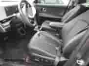 2022 Hyundai Ioniq 5 SEL z VIN KM8KN4AEXNU109735, wystawiony jako Copart lot #38123934 z przebiegiem 27 489 mil mil oraz . Historia ofert i sprzedaży dostępna na DreamBid. Obrazek 7.