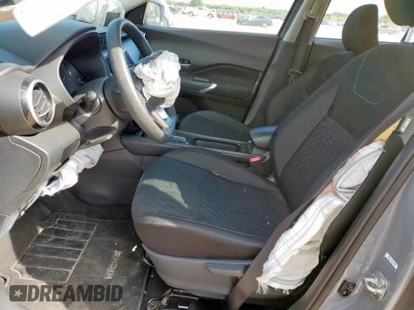 ✅ 2024 Nissan Kicks SV • VIN: 3N1CP5CV8RL556587 • Лот: 61952075. Опубликован ранее на Copart с пробегом 14 430 миль. Бесплатный доступ к архиву аукционных продаж из США и подробный отчёт об истории автомобиля на DreamBid. Изображение 7.