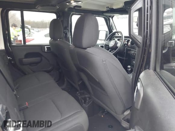 ✅ 2022 Jeep Wrangler Unlimited Willys Sport • VIN: 1C4HJXDN3NW132771 • Lot: 41052274. Listed on IAAI with 33,302 mi. Free auction sales archive from the USA and detailed vehicle history report at DreamBid. Image 8.