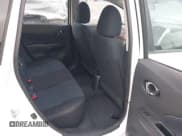 ✅ 2015 Nissan Note S • VIN: 3N1CE2CP6FL431301 • Lot: 42184638. Wystawiony na IAAI z przebiegiem 207 913 mil. Bezpłatny archiwum sprzedaży aukcyjnych z USA i szczegółowy raport historii pojazdu na DreamBid. Zdjęcie 8.
