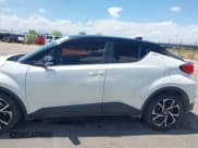 ✅ 2020 Toyota C-HR Limited • VIN: JTNKHMBX8L1088454 • Lot: 42745765. Wystawiony na IAAI z przebiegiem 75 859 mil. Bezpłatny archiwum sprzedaży aukcyjnych z USA i szczegółowy raport historii pojazdu na DreamBid. Zdjęcie 14.