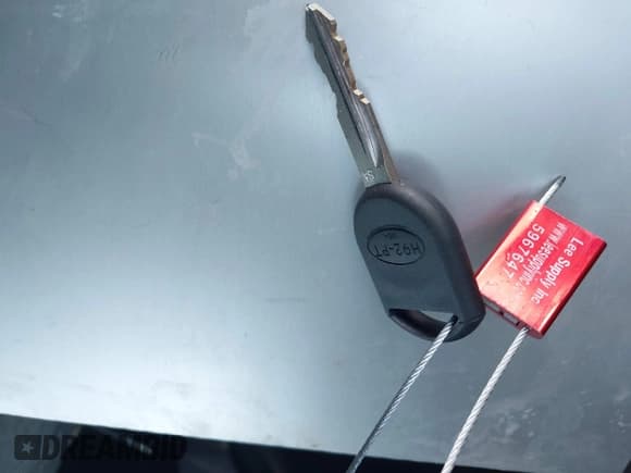 ✅ 2013 Ford Police Interceptor • VIN: 1FAHP2M89DG132381 • Lot: 41390079. Wystawiony na IAAI z przebiegiem 191 827 mil. Bezpłatny archiwum sprzedaży aukcyjnych z USA i szczegółowy raport historii pojazdu na DreamBid. Zdjęcie 11.