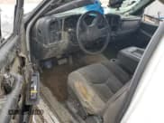 ✅ 2004 Chevrolet Silverado 2500HD LS • VIN: 1GCHK23224F252440 • Лот: 67663855. Опубликован ранее на Copart с пробегом Не указан. Бесплатный доступ к архиву аукционных продаж из США и подробный отчёт об истории автомобиля на DreamBid. Изображение 8.