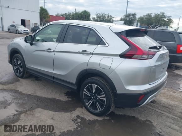 ✅ 2024 Mitsubishi Eclipse Cross SE • VIN: JA4ATWAA9RZ069942 • Lot: 43824980. Listed on IAAI with 41,755 mi. Free auction sales archive from the USA and detailed vehicle history report at DreamBid. Image 3.