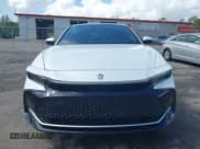 ✅ 2024 Toyota Crown XLE • VIN: JTDAAAAF4R3020760 • Lot: 42191441. Wystawiony na IAAI z przebiegiem 99 630 mil. Bezpłatny archiwum sprzedaży aukcyjnych z USA i szczegółowy raport historii pojazdu na DreamBid. Zdjęcie 13.