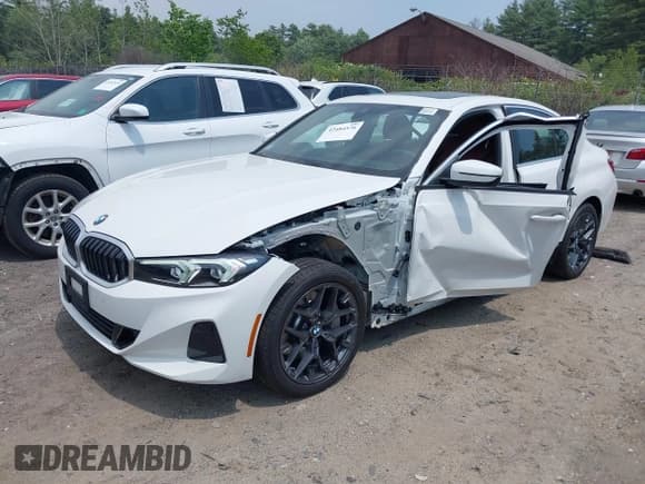 ✅ 2025 BMW 3 Series 330i xDrive • VIN: 3MW89CW06S8F29928 • Lot: 42484576. Wystawiony na IAAI z przebiegiem 2 260 mil. Bezpłatny archiwum sprzedaży aukcyjnych z USA i szczegółowy raport historii pojazdu na DreamBid. Zdjęcie 2.