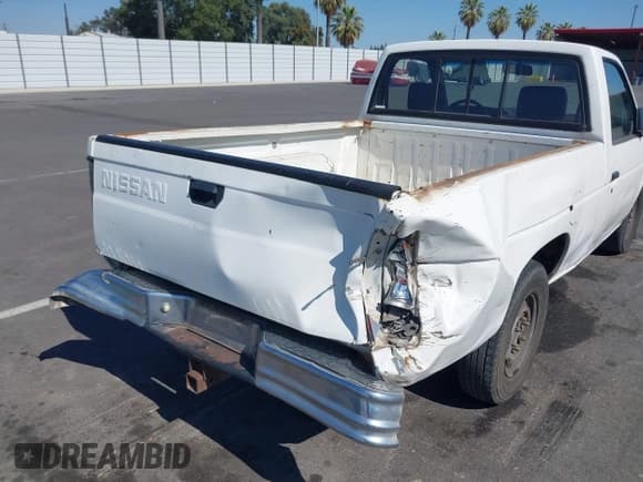✅ 1993 Nissan Frontier • VIN: 1N6SD11S2PC365417 • Lot: 42771837. Listed on IAAI with 204,813 mi. Free auction sales archive from the USA and detailed vehicle history report at DreamBid. Image 6.
