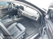 ✅ 2018 BMW 5 Series M550i xDrive • VIN: WBAJB9C59JB035262 • Lot: 43635064. Wystawiony na IAAI z przebiegiem 108 290 mil. Bezpłatny archiwum sprzedaży aukcyjnych z USA i szczegółowy raport historii pojazdu na DreamBid. Zdjęcie 5.