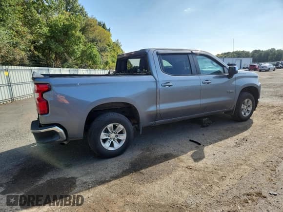 ✅ 2021 Chevrolet Silverado 1500 LT • VIN: 1GCPWCED1MZ148296 • Lot: 82526925. Wystawiony na Copart z przebiegiem 89 756 mil. Bezpłatny archiwum sprzedaży aukcyjnych z USA i szczegółowy raport historii pojazdu na DreamBid. Zdjęcie 3.