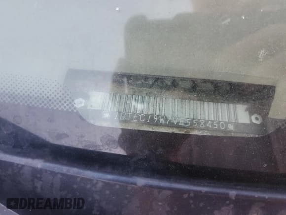 ✅ 1997 GMC Sierra 1500 • VIN: 1GTEC19W7VE558450 • Lot: 82656155. Wystawiony na Copart z przebiegiem 246 277 mil. Bezpłatny archiwum sprzedaży aukcyjnych z USA i szczegółowy raport historii pojazdu na DreamBid. Zdjęcie 12.