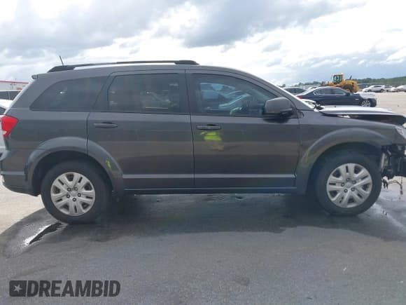 ✅ 2019 Dodge Journey SE • VIN: 3C4PDCBB4KT783686 • Lot: 43389969. Wystawiony na IAAI z przebiegiem 42 696 mil. Bezpłatny archiwum sprzedaży aukcyjnych z USA i szczegółowy raport historii pojazdu na DreamBid. Zdjęcie 14.