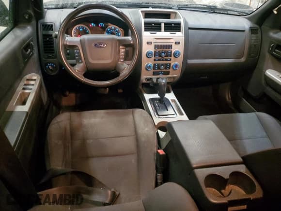 ✅ 2012 Ford Escape XLT • VIN: 1FMCU9D73CKA82095 • Лот: 93233645. Опубликован ранее на Copart с пробегом Не указан. Бесплатный доступ к архиву аукционных продаж из США и подробный отчёт об истории автомобиля на DreamBid. Изображение 8.