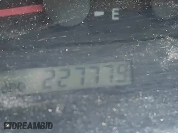 ✅ 2004 Toyota Camry LE • VIN: 4T1BE32K74U893868 • Lot: 43872867. Listed on IAAI with 227,779 mi. Free auction sales archive from the USA and detailed vehicle history report at DreamBid. Image 7.