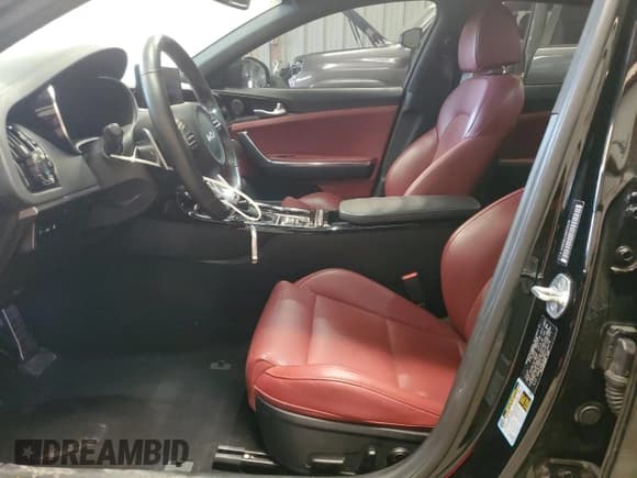 ✅ 2022 Kia Stinger GT-Line • VIN: KNAE35LD4N6115078 • Lot: 80813365. Wystawiony na Copart z przebiegiem 28 374 mil. Bezpłatny archiwum sprzedaży aukcyjnych z USA i szczegółowy raport historii pojazdu na DreamBid. Zdjęcie 7.