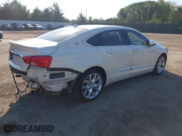 2014 Chevrolet Impala LTZ with VIN 1G1155S32EU122071, listed as a IAAI auction lot 43344345 with 151,734 mi miles and . Bid and sale history available at DreamBid. Image 4.