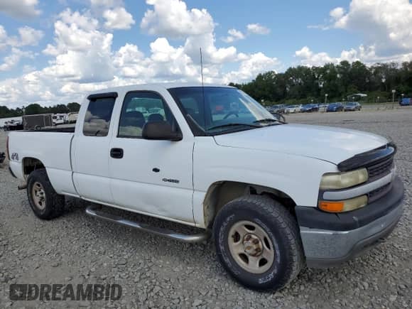 ✅ 2002 Chevrolet Silverado 1500 • VIN: 2GCEK19V221191657 • Lot: 69703294. Wystawiony na Copart z przebiegiem 316 708 mil mil. Skorzystaj z bezpłatnego archiwum sprzedaży aukcyjnych z USA i zobacz szczegółowy raport historii pojazdu na DreamBid. Zdjęcie 4.