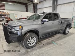 ✅ 2019 Chevrolet Silverado 1500 LT • VIN: 1GCRYDEDXKZ221803 • Лот: 93068025. Опубликован ранее на Copart с пробегом 95 064 миль. Бесплатный доступ к архиву аукционных продаж из США и подробный отчёт об истории автомобиля на DreamBid. Изображение 1.