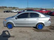 ✅ 2011 Chevrolet Aveo 1LT • VIN: KL1TD5DE9BB246841 • Lot: 41813923. Wystawiony na IAAI z przebiegiem 124 216 mil. Bezpłatny archiwum sprzedaży aukcyjnych z USA i szczegółowy raport historii pojazdu na DreamBid. Zdjęcie 15.