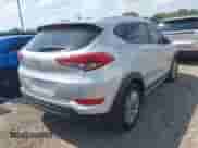 2018 Hyundai Tucson SEL z VIN KM8J33A42JU666992, wystawiony jako IAAI lot #43267251 z przebiegiem 116 154 mil mil oraz . Historia ofert i sprzedaży dostępna na DreamBid. Obrazek 4.